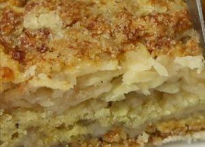 haciendo una increíble tarta de manzana seca