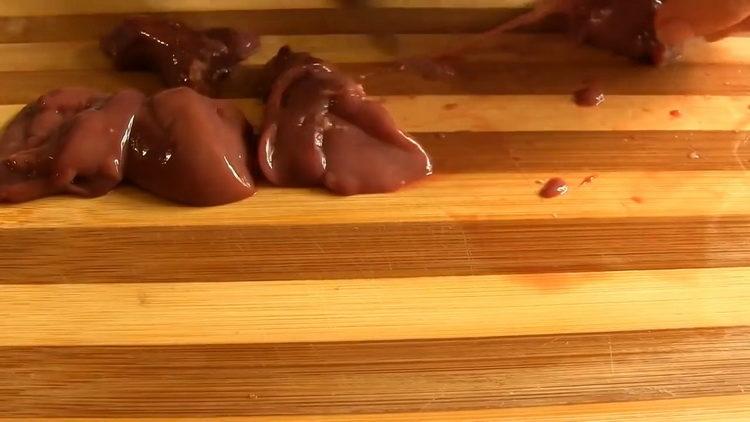 foie de poulet braisé hacher le foie