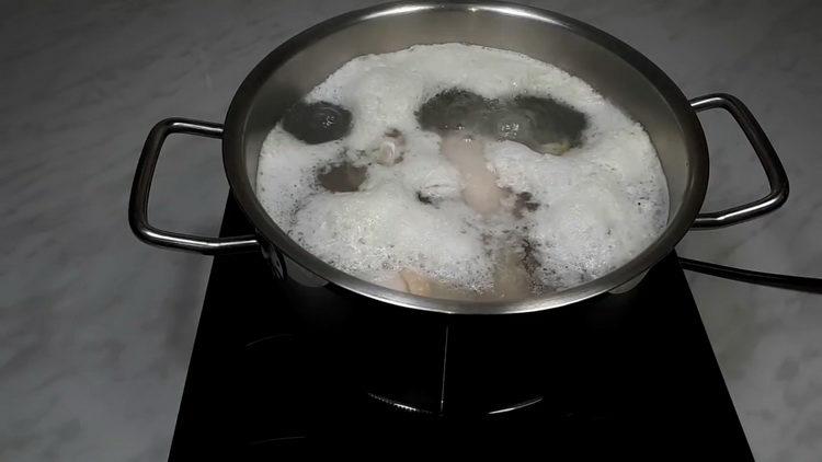 Prepareu els ingredients per cuinar.