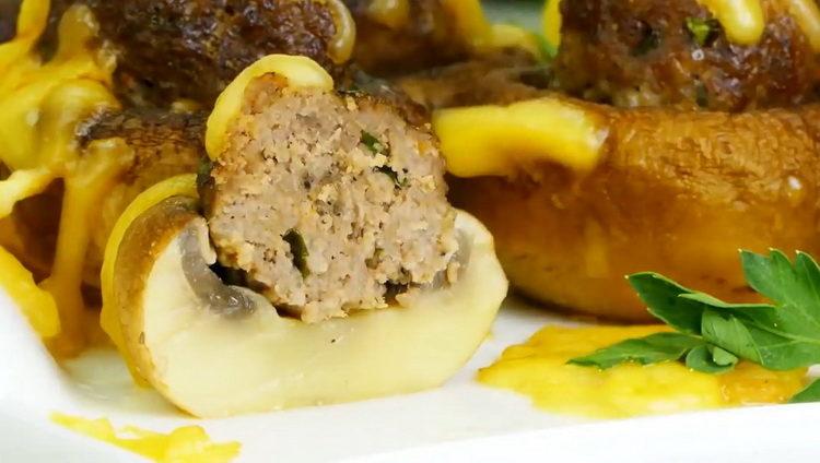 Подгответе съставките за готвене.