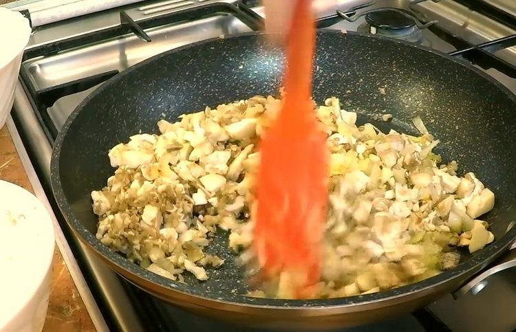 Препечете, запържете съставките