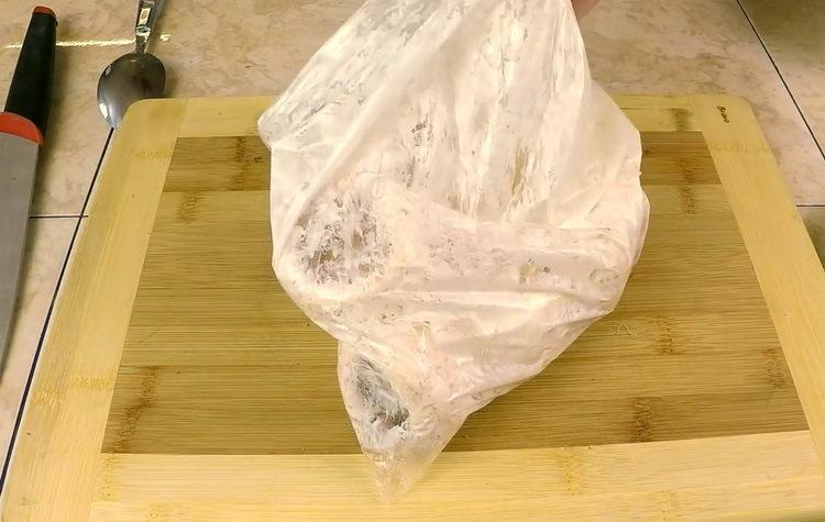 Подгответе съставките за готвене.