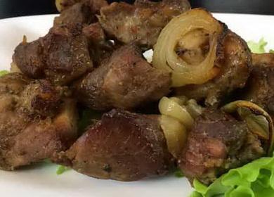 Свинско шишче върху лист за печене във фурната - много вкусно 🥩