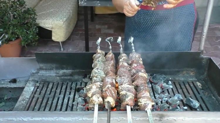 Tilberedning skal du forberede grillen