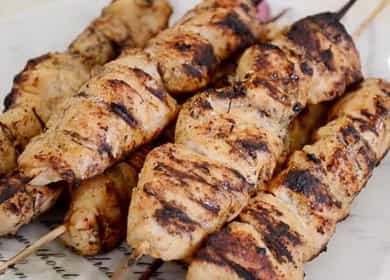 Delicious and tender turkey skewers 🦃