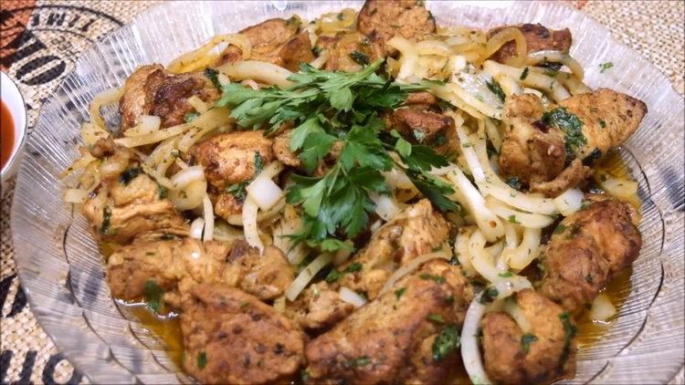 Brochetas reales en una sartén - sin encurtidos y carbón