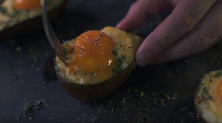 Această rețetă de avocado este un aperitiv foarte original.