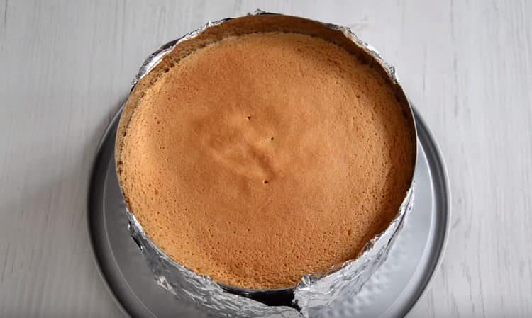 Coure una galeta fins que estigui cuita.