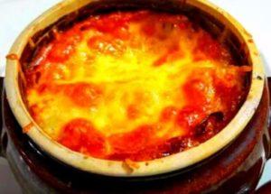 Nous cuisinons le rôti dans des casseroles correctement: une recette détaillée, des photos étape par étape.