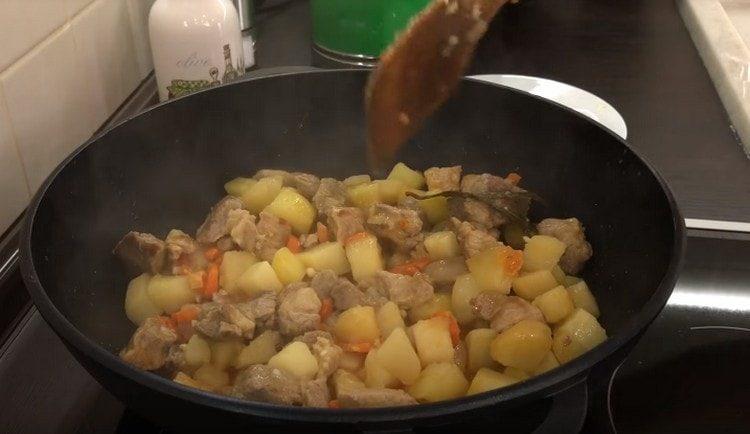 Vores hjemmelavede stege er klar.