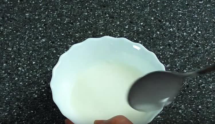 Crescem amidon în apă.