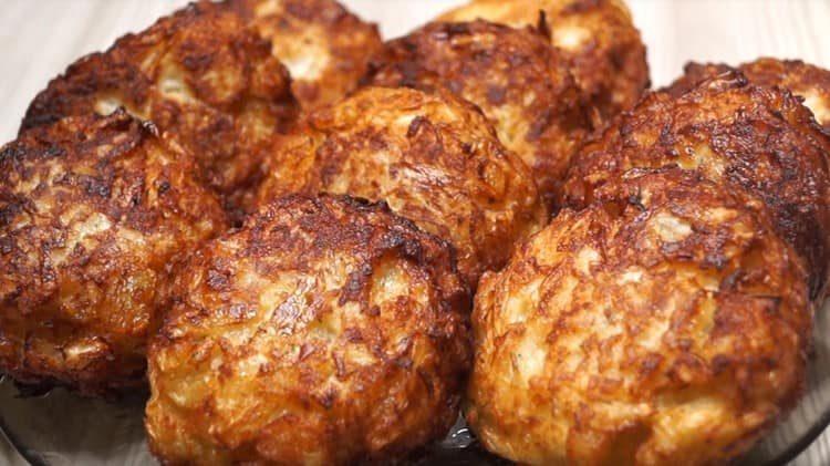 Řízky na zelí jsou připraveny.