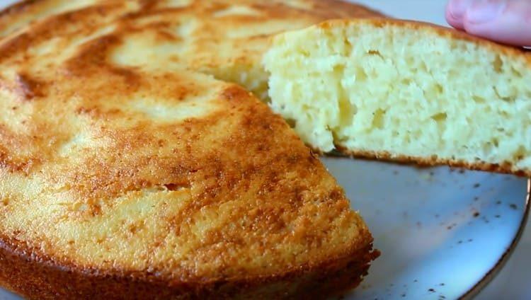 Mannikul delicat pe smântână este gata.