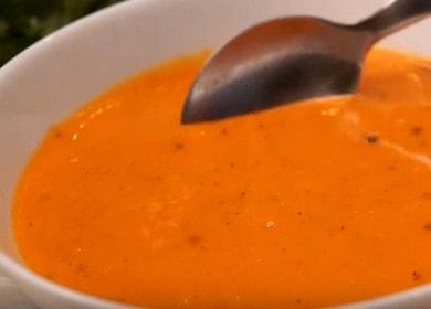 Couper rapidement pour les côtelettes лет - comme dans la salle à manger