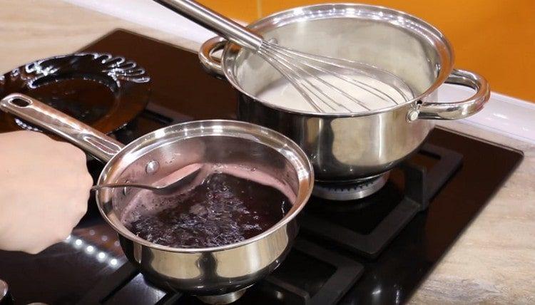 Después de hervir, retire la espuma del jarabe.