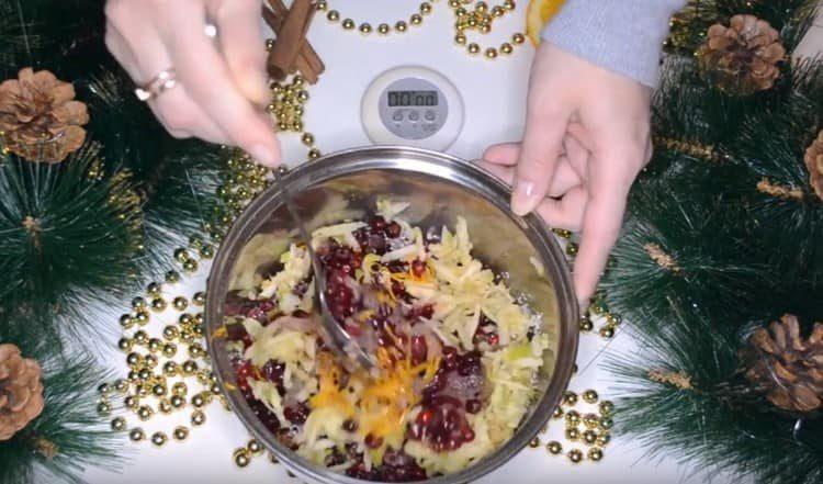 Smíchejte ingredience džemu.