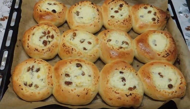 Les gâteaux au fromage sont prêts.