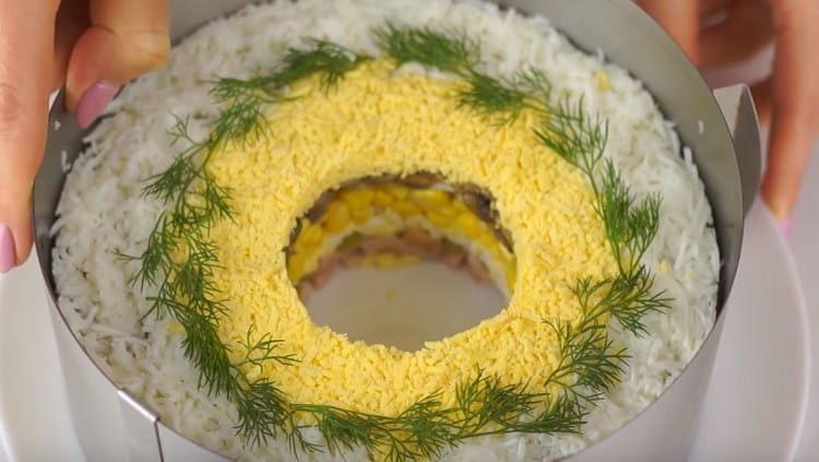 Scoatem inelul și paharul.