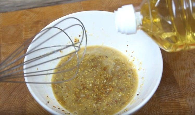 Adăugați ulei vegetal.