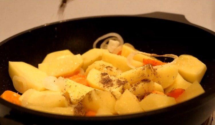 Salz, Pfeffer, Gewürze hinzufügen.