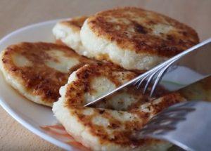 Какво да готвя сърдечно и вкусно за закуска: 5 оригинални идеи.