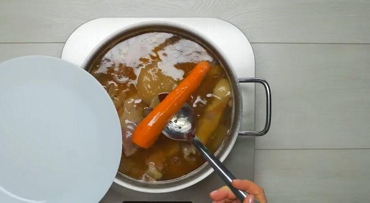 fierbeți ingredientele