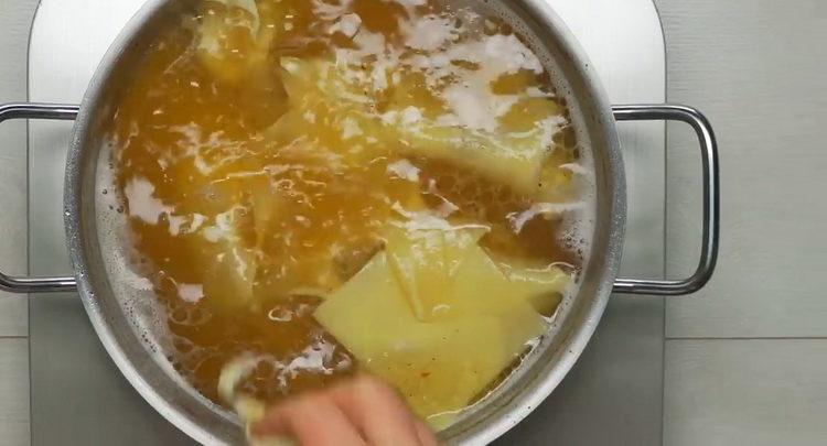 amestecă ingredientele