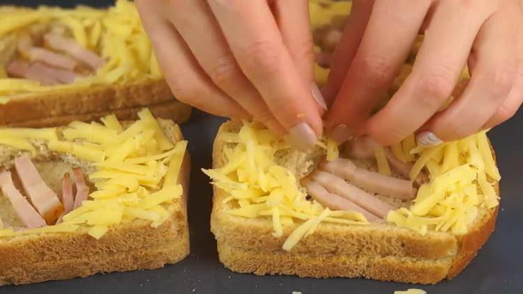 saupoudrer de pain au fromage