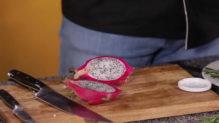 Corte a fruta do dragão