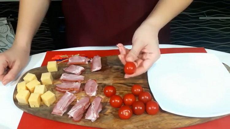 нарязваме доматите