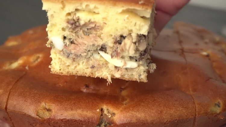 желиран пай с риба от консерви