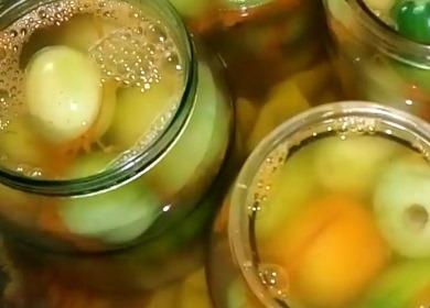 Georgische würzige grüne Tomaten für den Winter