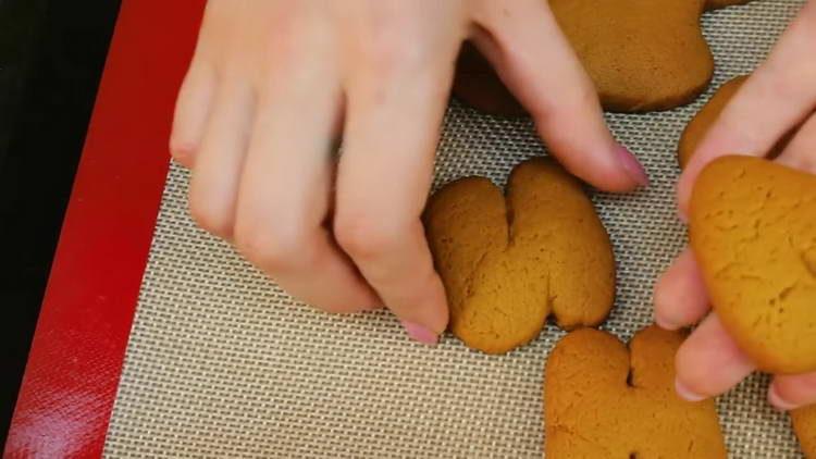 שלח את החסר לתנור