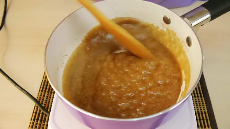 המתן עד להמסת הסוכר