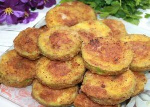 вкусни тиквички с кайма в тиган