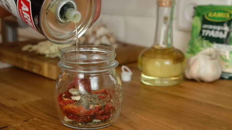 nalijeme rajčata s olejem