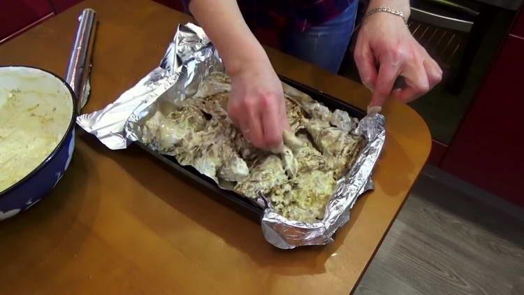 pune iepurele pe o foaie de copt