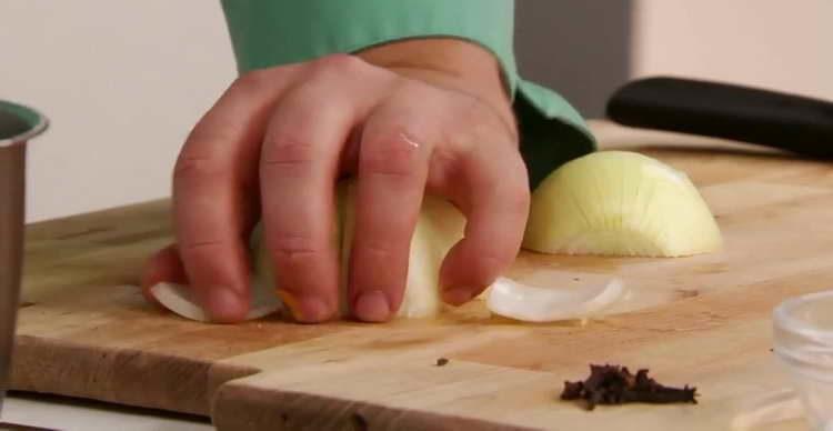 нарязваме лука