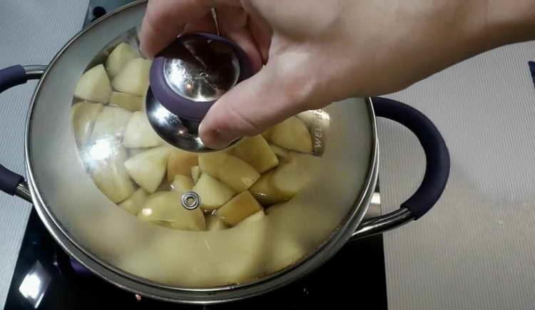 compot gătit sub capac