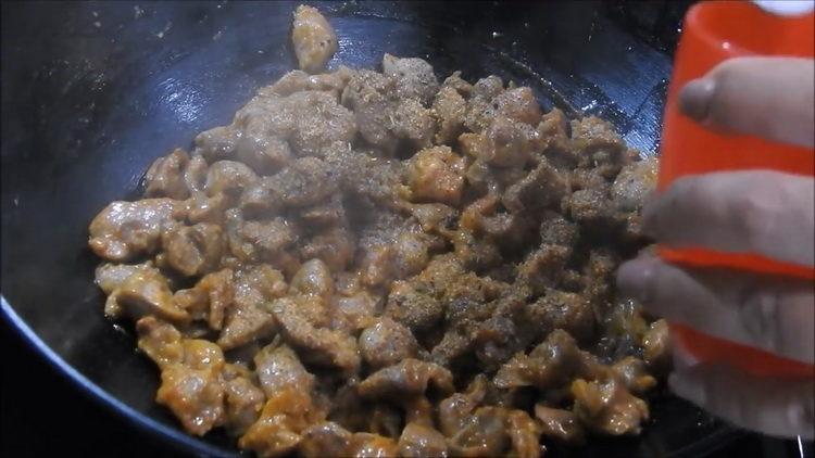 خطوة خطوة وصفة لمعدة الدجاج مع الصورة