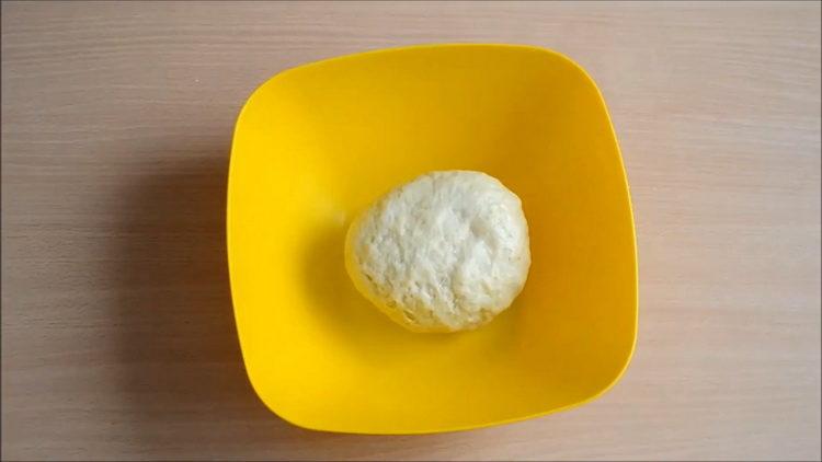 לישה את הבצק