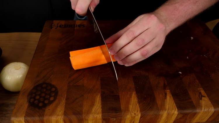 toaca morcovul si ceapa