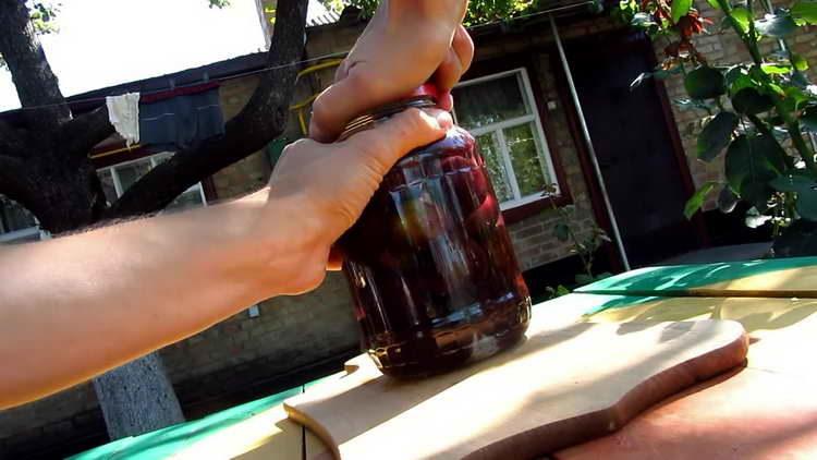 rollo de latas con tintura