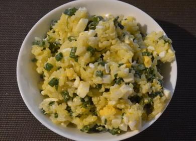 Remplissage de la tarte très savoureuse et juteuse