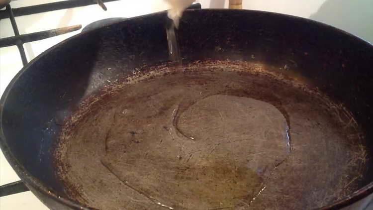 שים את המחבת על האש