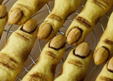 Ideas de Halloween - Galletas Dedos de bruja🥖