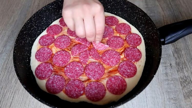 nakrájejte klobásu