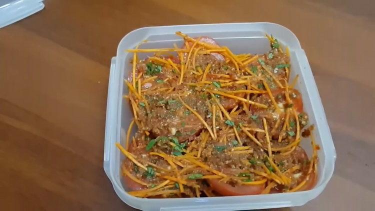 Um aperitivo ideal - tomates georgianos