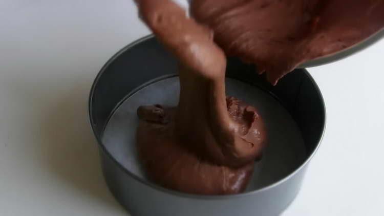 mettre la pate sous la forme