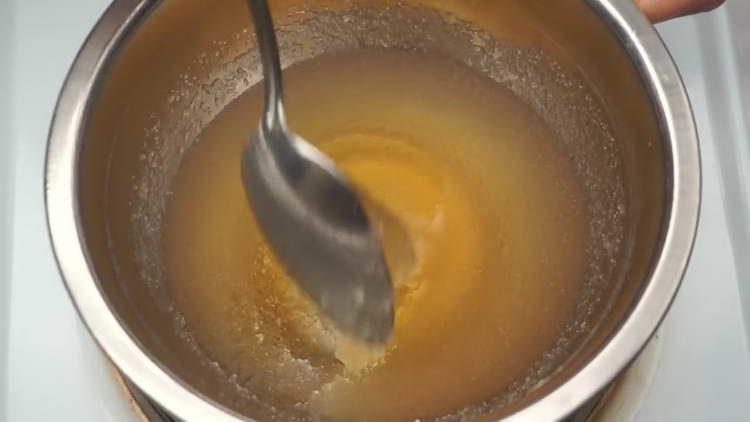 puneți gelatină pe aragaz